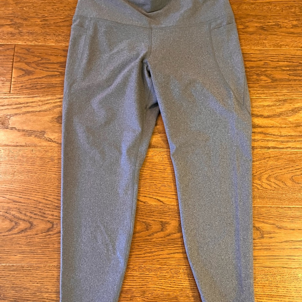 Old Navy Women's Heather Gray High rise go dry Leggings